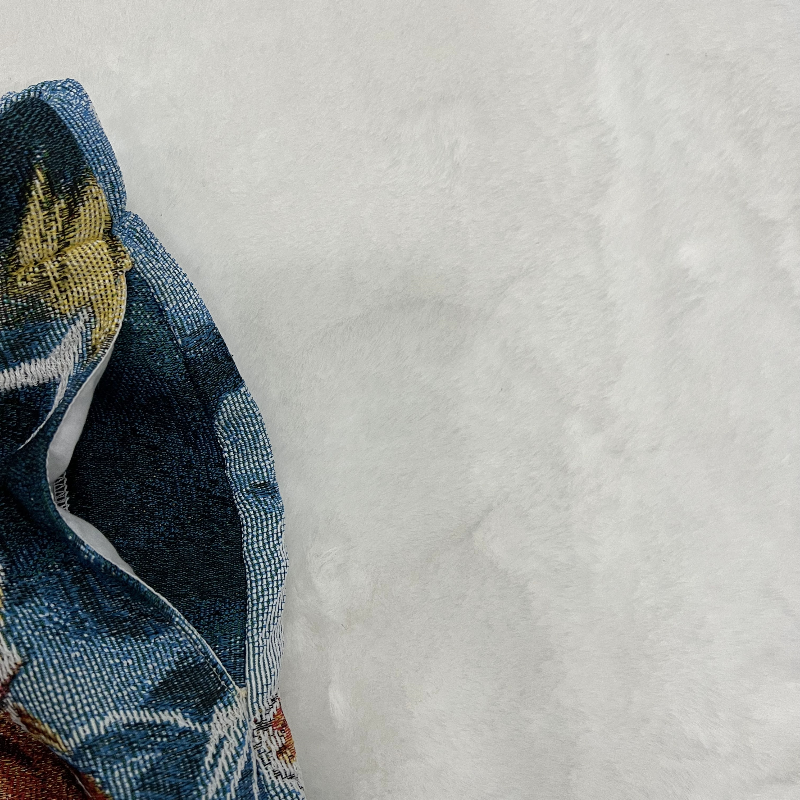 Short Jolie fille-TAPISSERIE