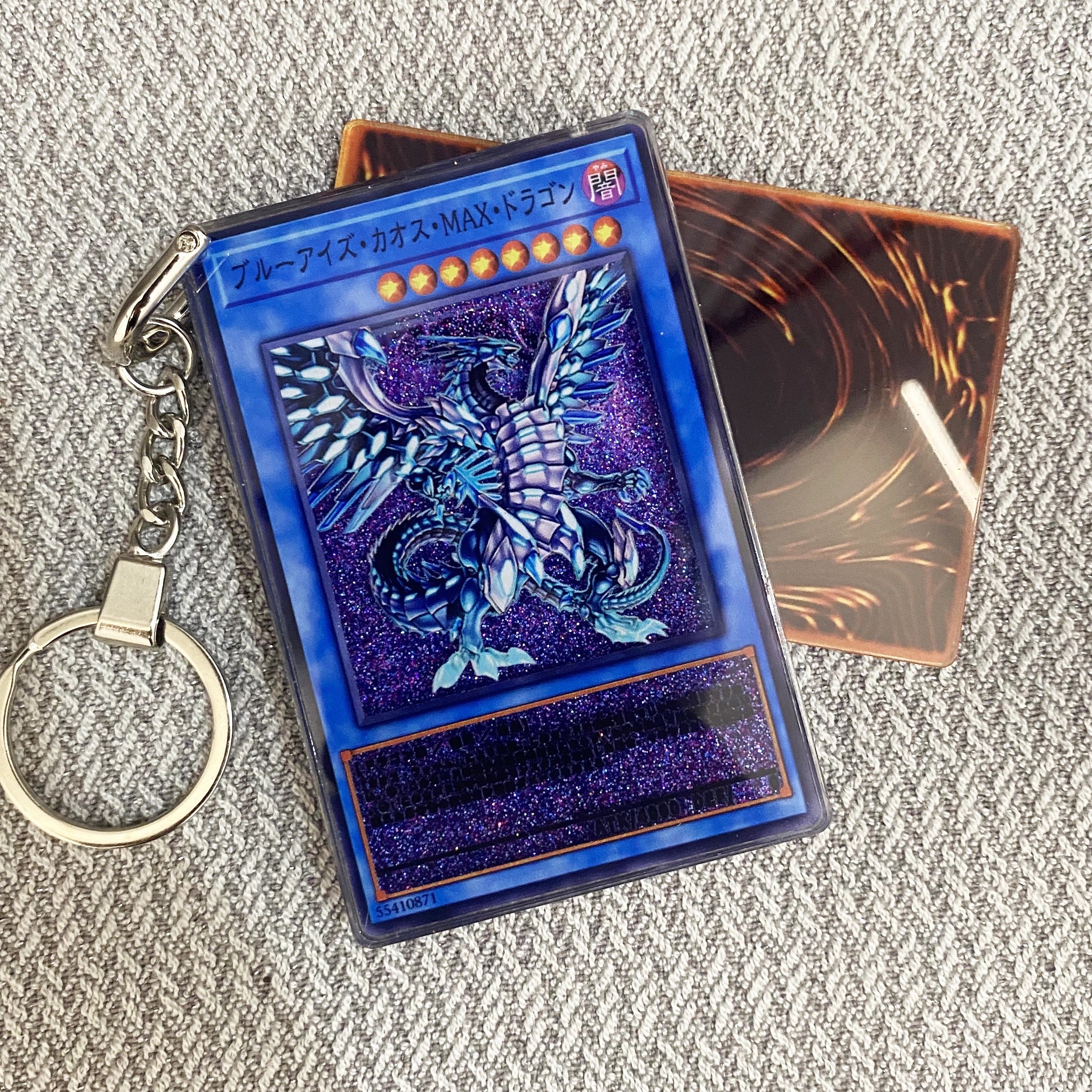 Blue-Eyes Chaos MAX Dragon YU-GI-OH Cards Premium Liquid Motion Keychain,A Perfect Gift for YU-GI-OH fans
